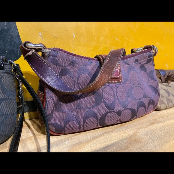 3 used purses, handbags, wallets or clutches - Picture 6 of 7